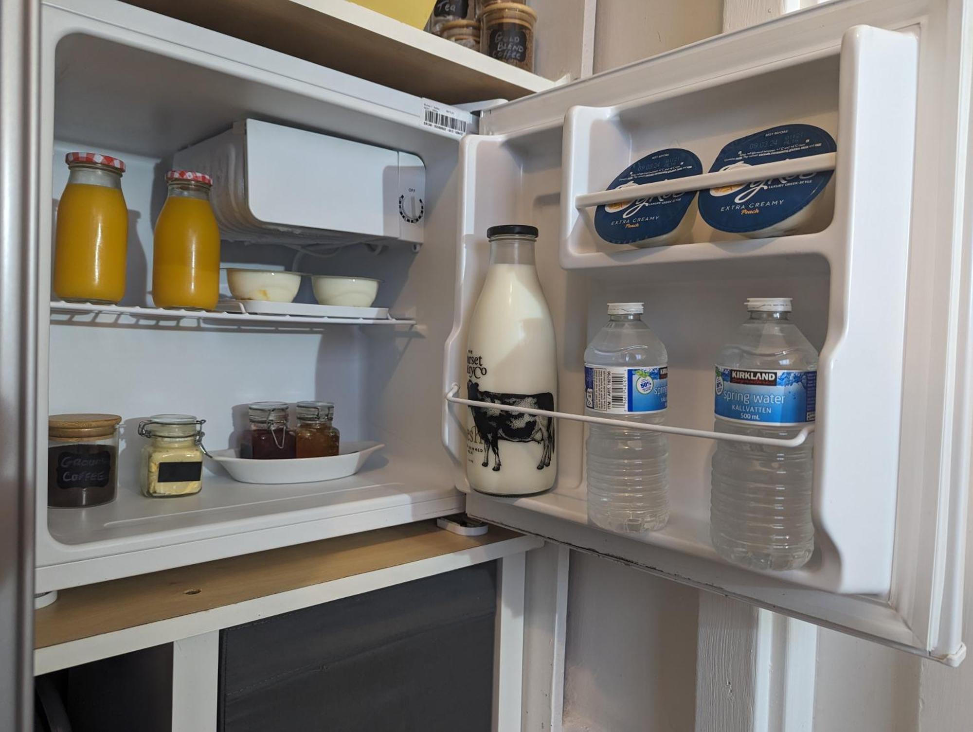 En-Suite Nook Near Forest & Sea, Great Value With Fridge, Microwave And Tv Lymington Kültér fotó
